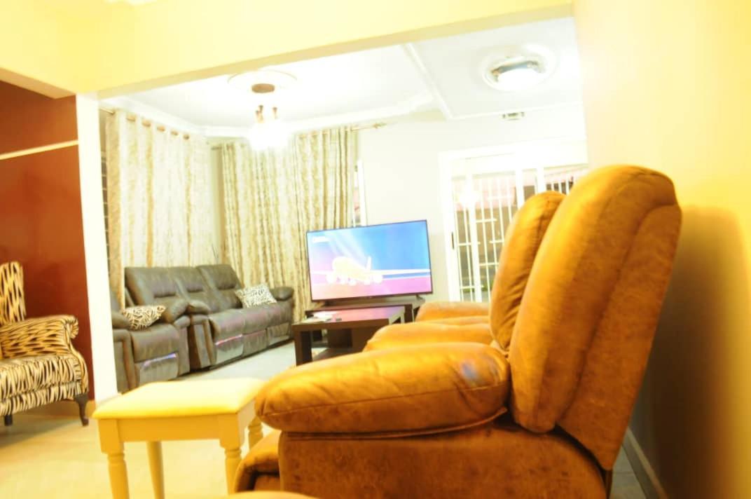 Colibri Inn Hotel Kolwezi المظهر الخارجي الصورة