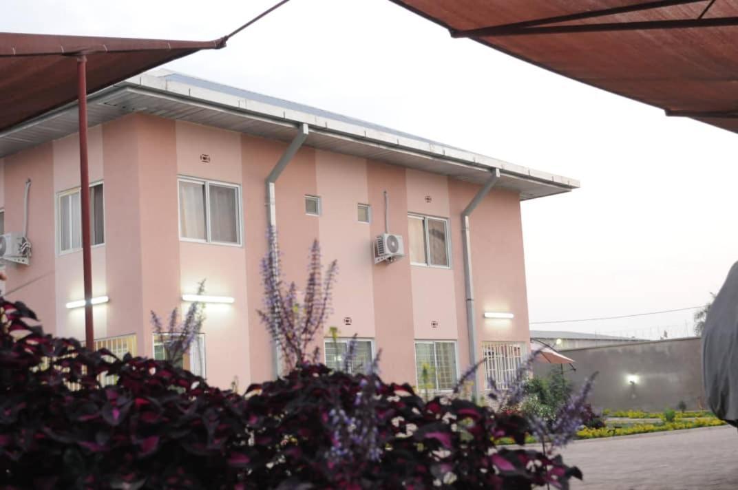 Colibri Inn Hotel Kolwezi المظهر الخارجي الصورة