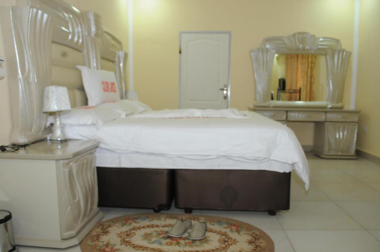 Colibri Inn Hotel Kolwezi المظهر الخارجي الصورة